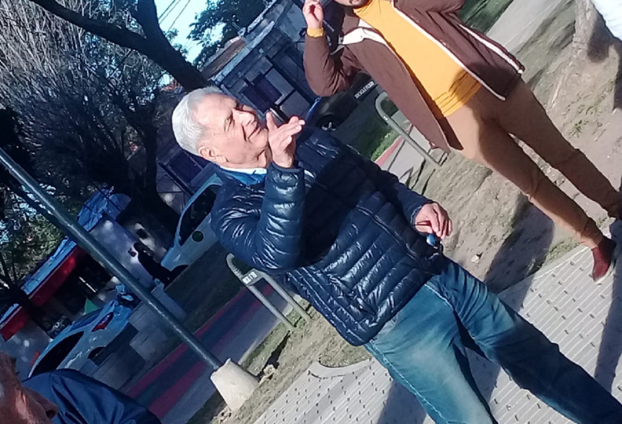 Solanas y Guzmán junto a vecinos y militantes en Plaza Eva Perón y en Unión  Árabe - Noticias | La voz 90.1