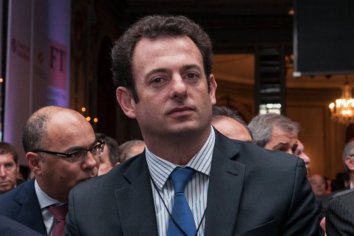 "Se le rompió la brújula a Macri"