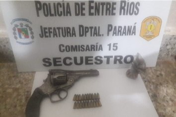 Personal Policial quiso identificar un vehículo y fue agredida por vecinos de lugar,llevaban armas y municiones