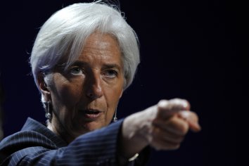 El FMI insiste en que se suba la edad jubilatoria y se reduzcan los haberes