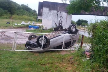 Vuelco en Av. Estrada