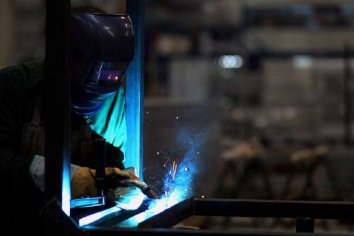 La industria metalúrgica perdió 25 mil empleos
