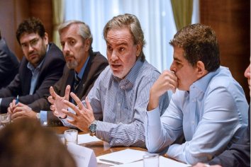 Cuál es la nueva promesa del Gobierno respecto de las tarifas de luz y gas