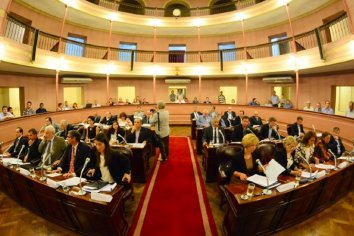 Agujeros negros, cheques, contratos truchos y los derechos conculcados