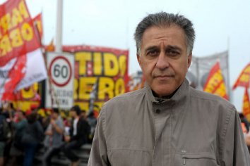 “Unir a los trabajadores para enfrentar las políticas de Macri y el FMI”.
