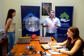 Diez familias de Colonia Elía tendrán vivienda propia