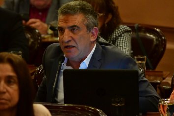 Urribarri: “Yo estuve, estoy y estaré con Cristina Fernández de Kirchner”