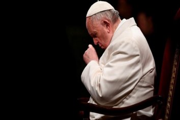 El Papa pidió por los inmigrantes y "hambrientos de paz y amor"