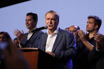 Schiaretti convoca cumbre y busca traspolar experimento electoral cordobés a octubre