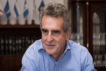 Agustín Rossi bajó su precandidatura a presidente
