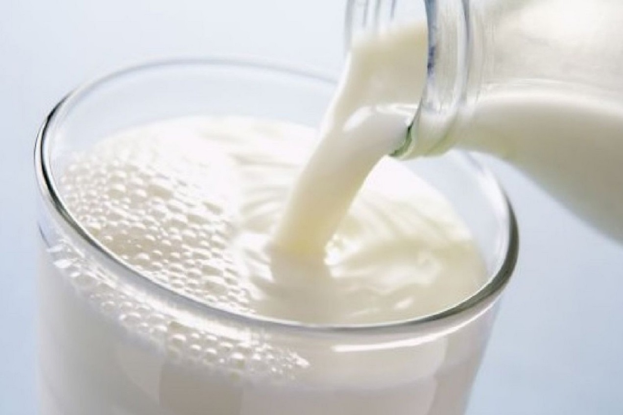 Cae en picada el consumo de leche y avanzan los sustitutos lácteos más baratos