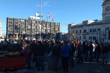 Productores protestaron frente a Tribunales