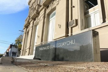 Condenaron a 23 años de prisión a un policía