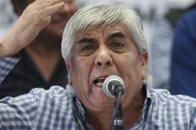 Hugo Moyano: en el gobierno de Cristina "la gente no dormía en la calle" y "comían todos"