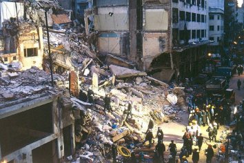 AMIA: aumentan las indemnizaciones, declaran "terrorista" a Hezbollah y habrá duelo nacional