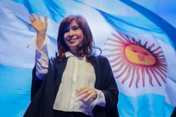 Cristina Kirchner apuntó contra la Justicia y la oposición