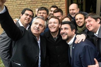 “Vamos a volcar al desarrollo de las regiones lo que el gobierno gasta en las Lelics”