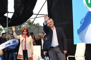 Alberto y Cristina cierran la campaña en Rosario junto a los gobernadores
