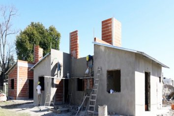 Está en marcha la obra de 10 viviendas en Ceibas