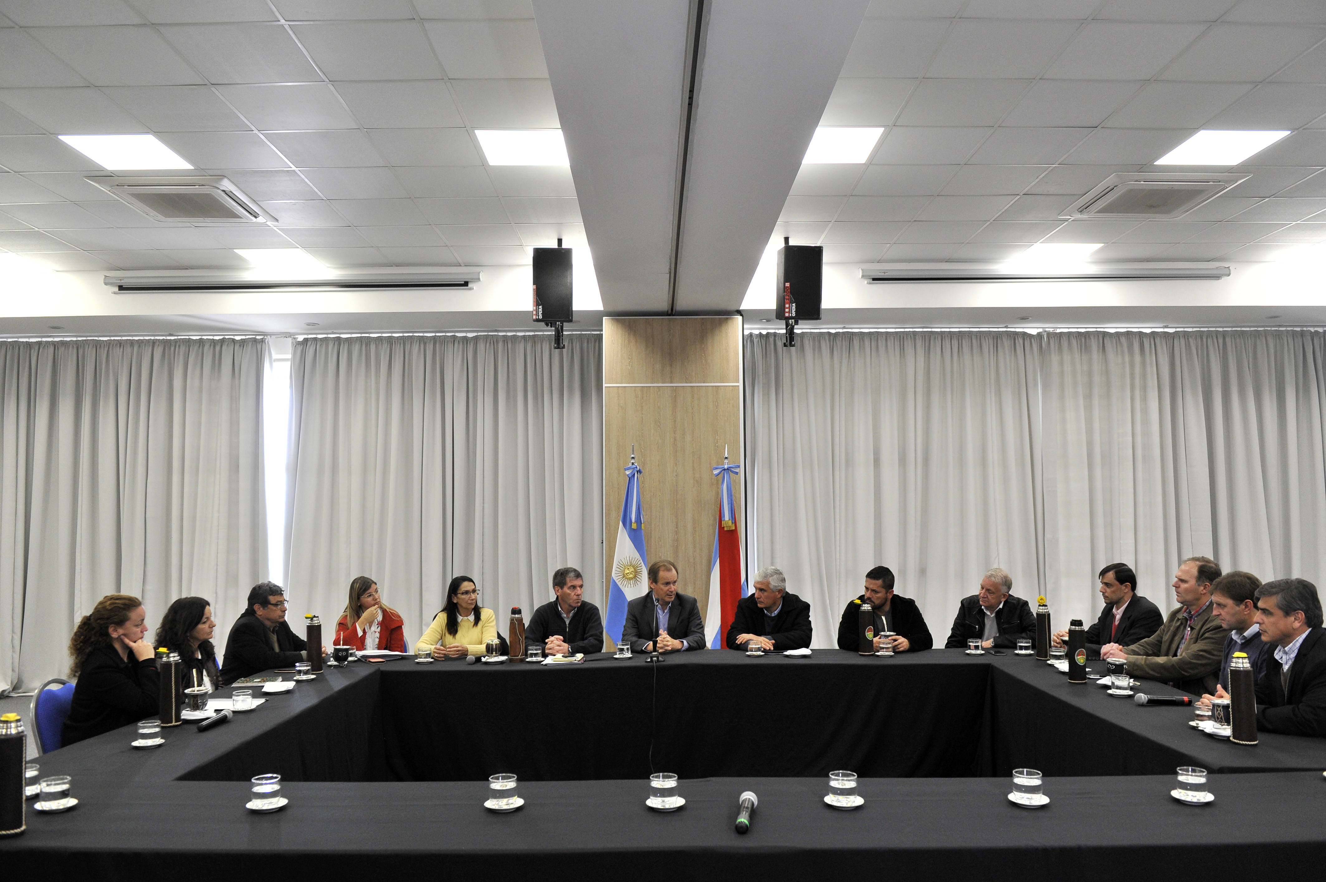 El recorte de fondos nacionales preocupa a los intendentes vecinalistas ...