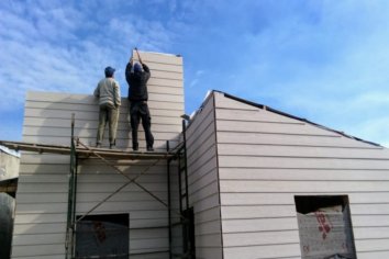 En Ubajay se construyen 10 viviendas de madera