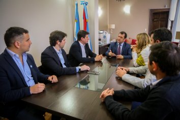 Técnicos de Alberto Fernández sostienen que "para encender la economía, es necesaria una mirada federal"