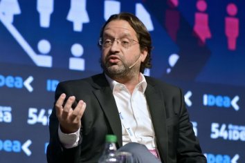 Marco Lavagna: "Se corre el riesgo de que los precios se ajusten por el dólar no oficial"