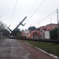 Joven conductor derribó una columna del tendido eléctrico tras impactar con su auto