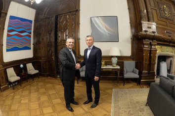 Transición: "Si no se da, dejaremos los papeles arriba de la mesa", disparan desde el Gobierno