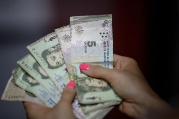 Bancos canjearán billetes de $5 hasta el 31 de marzo: el 29 de febrero salen de circulación