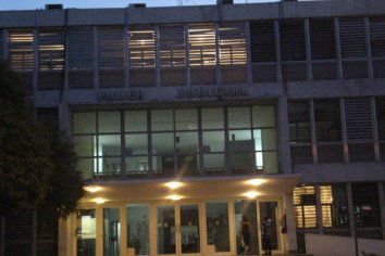Tres trabajos y leer los clasificados todos los domingos en la casa de la abuela