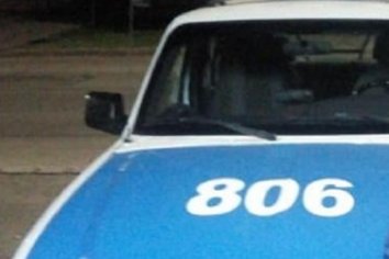 Una mujer cruzó la calle sin mirar y fue embestida por un motociclista