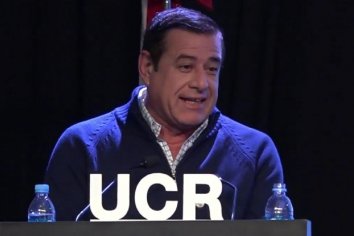 “Frigerio tuvo que suspender el acto en Gualeguay porque, sin chequera, no va nadie”, dijo Jorge Landra