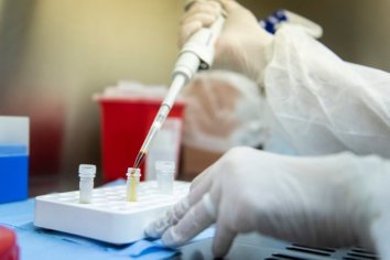 Solo tres de cada diez argentinos creen lo que dice la OMS sobre el origen