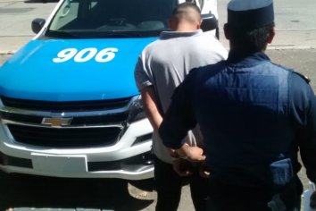 Joven fue detenido por desorden en la vía pública