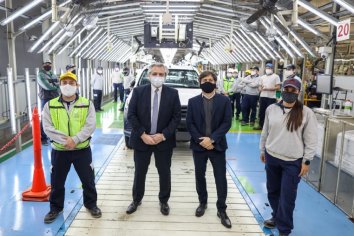 Detectaron un caso de coronavirus en la planta automotriz que visitó Alberto Fernández
