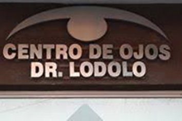 Denuncian al Oftalmólogo Lódolo por mala praxis