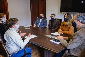 El intendente Bahl acordó habilitar clases virtuales en gimnasios
