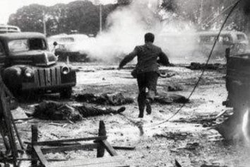 Recuerdo y homenaje en un nuevo aniversario del bombardeo a Plaza de Mayo