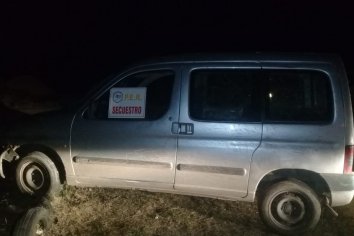 Recuperaron un vehículo durante la madrugada de este sábado