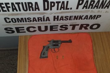 Amenazó a dos mujeres con un revolver calibre 22