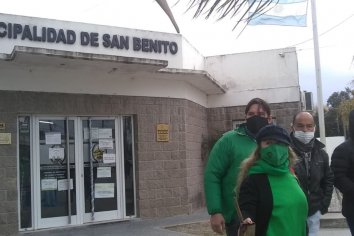 Trabajadores del municipio se manifestaron contra los despidos sin razón