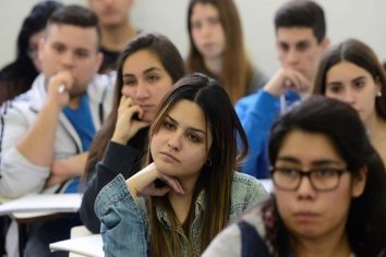 Acuerdan una actualización salarial con trabajadores de las universidades nacionales