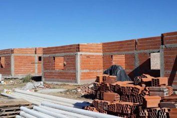 Con recursos provinciales se construyen viviendas en tres localidades entrerrianas