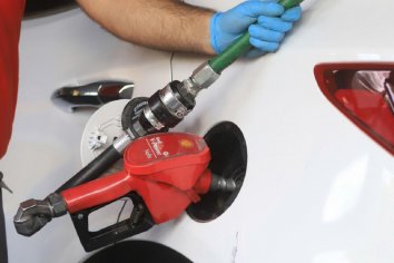 Combustibles: Gobierno decidió aplicar aumento del 7% tras ocho meses de precios congelados