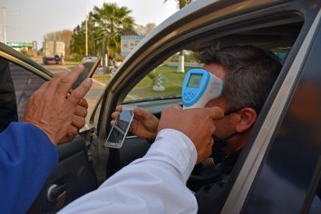 Solicitan hisopado negativo de Covid-19 para ingresar a Santa Fe a paranaenses que no están exceptuados