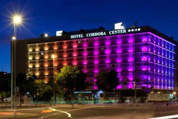 Primeros amparos en Córdoba para la reapertura de hoteles y restaurantes