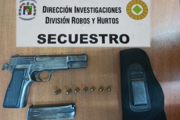 Joven robó el arma reglamentaria a un familiar policía para saldar una deuda de drogas