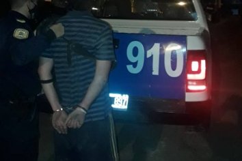 Detenido por romper autos