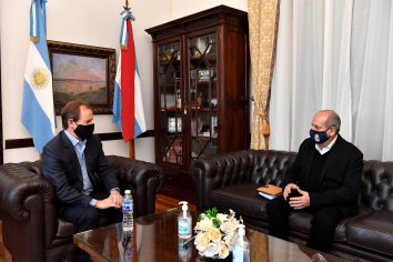 Bordet analizó las necesidades de Santa Elena en materia de infraestructura